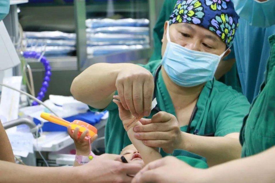 乐陵市妇婴监护型护送