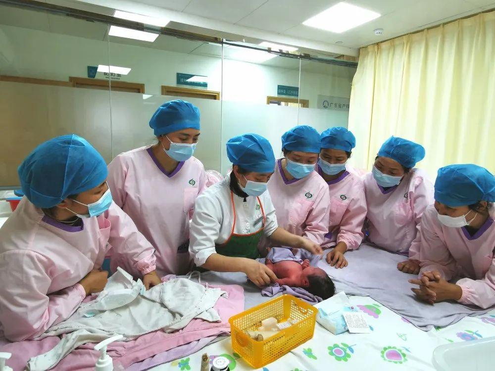 乐陵市妇婴监护型护送